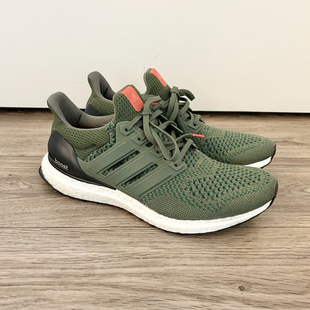 Adidas Men's Ultra Boost 1.0 Sneakers in Base Olive Green Size 8.5 LIKE NEW - Picture 2 of 12